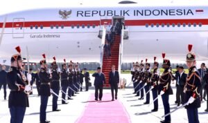 Perkuat Kerja Sama Energi hingga Pertahanan, Presiden Prabowo Tiba di Prancis