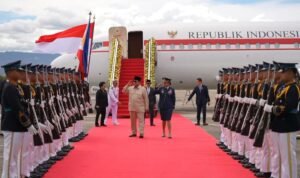 Prabowo Tiba di Filipina untuk Hadiri KTT ASEAN, Disambut Tarian dan Pasukan Jajar Kehormatan